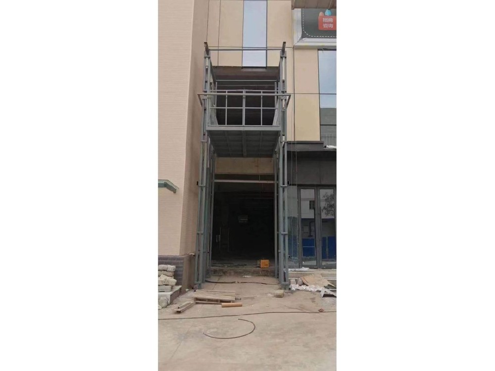 導軌式升降貨梯